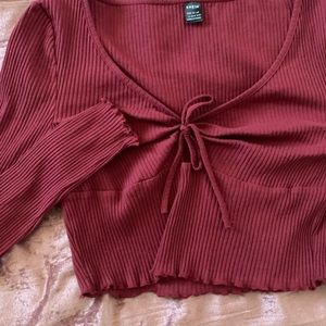 maroon crop top tie